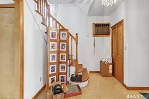 87 Yale St, Stratford, CT 06615 - Photo 9