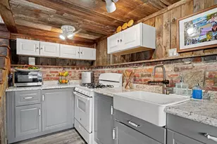 804 W Wakefield Blvd, Winchester, CT 06098 - Photo 19