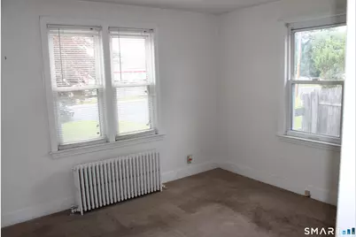54 May Street, Meriden, CT 06451 - Photo 17
