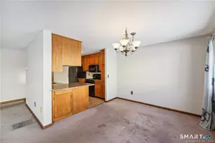 17 Oak Forest Dr, Manchester, CT 06042 - Photo 7