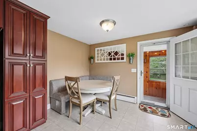152 Amherst Street, Wethersfield, CT 06109 - Photo 7
