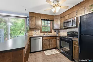 78 Brandywine Ln, Suffield, CT 06078 - Photo 7
