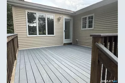 9 Paint Brush Path, Montville, CT 06382 - Photo 3