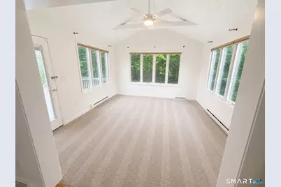 9 Paint Brush Path, Montville, CT 06382 - Photo 7