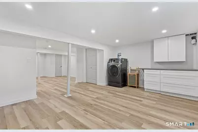 17 Avon Lane, Stamford, CT 06907 - Photo 17