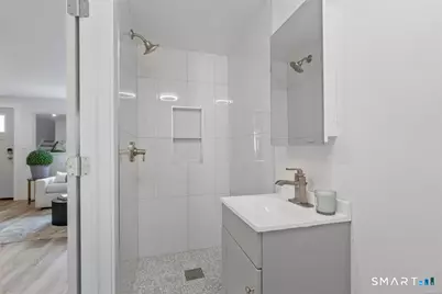 17 Avon Lane, Stamford, CT 06907 - Photo 5