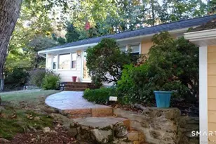 19 Sunshine Rd, Waterford, CT 06375 - Photo 9