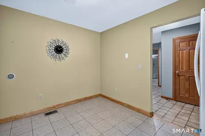 253 Carriage Drive #253, Southington, CT 06489 - Photo 5