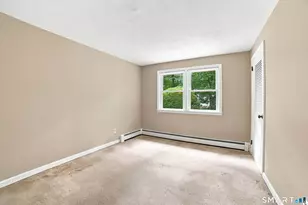 33 Franklin Ln, Glastonbury, CT 06033 - Photo 27