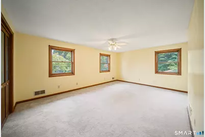 5 Redwood Street, Enfield, CT 06082 - Photo 25