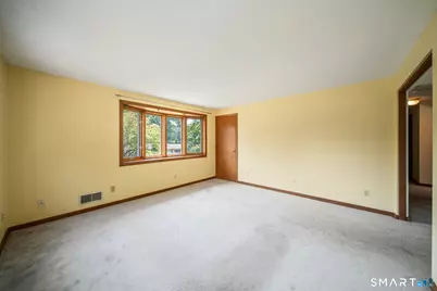 5 Redwood Street, Enfield, CT 06082 - Photo 17