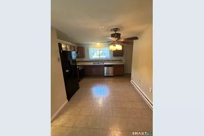 461 Spring Street #2G, Naugatuck, CT 06770 - Photo 3