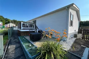 1070 Amity Rd, Bethany, CT 06524 - Photo 11