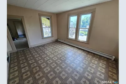 256 Hillside Avenue, Waterbury, CT 06710 - Photo 13