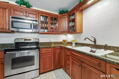 28 Heritage Crest #B, Southbury, CT 06488 - Photo 7