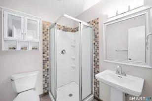 50 Orangewood W, Derby, CT 06418 - Photo 21