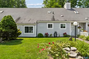 22 Woodbury Pl, Woodbury, CT 06798 - Photo 31