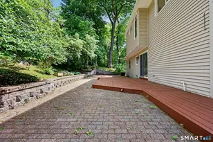 40 Manitook Dr, Oxford, CT 06478 - Photo 5