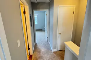 975 Meriden Rd, Waterbury, CT 06705 - Photo 17