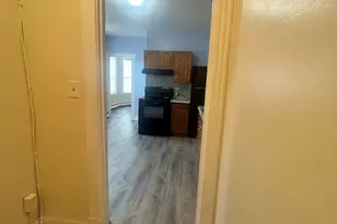 34-36 Barker St, Hartford, CT 06114 - Photo 11