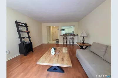 1525 East Putnam Avenue #201, Greenwich, CT 06870 - Photo 5