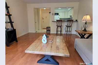 1525 East Putnam Avenue #201, Greenwich, CT 06870 - Photo 3