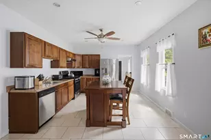 234 Hollister St, Stratford, CT 06615 - Photo 9