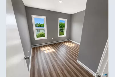 314 Bellevue Street #3rd Floor Left, Hartford, CT 06120 - Photo 3