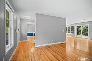14 Tree Top Ln, East Windsor, CT 06016 - Photo 9