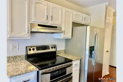 1 Valley Road #205, Stamford, CT 06902 - Photo 7