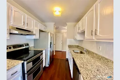 1 Valley Road #205, Stamford, CT 06902 - Photo 5