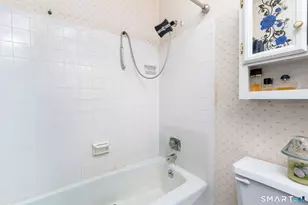 200 Woodmont Ave, Bridgeport, CT 06606 - Photo 15