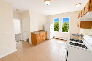 204 Magnolia St, Hartford, CT 06112 - Photo 3