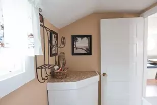 127 Shore Rd, Clinton, CT 06413 - Photo 5