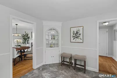 73 Knollwood Road, West Hartford, CT 06110 - Photo 13