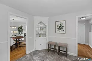 73 Knollwood Rd, West Hartford, CT 06110 - Photo 13