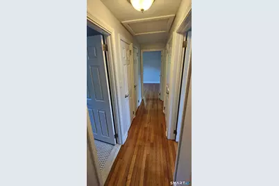 73 Knollwood Road, West Hartford, CT 06110 - Photo 17
