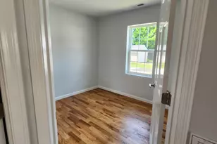 44 Rosewood Ave, New Haven, CT 06513 - Photo 23