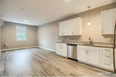 9 Steele Boulevard #306, Berlin, CT 06037 - Photo 5