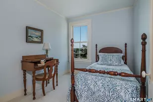39 Flying Point Rd, Branford, CT 06405 - Photo 25
