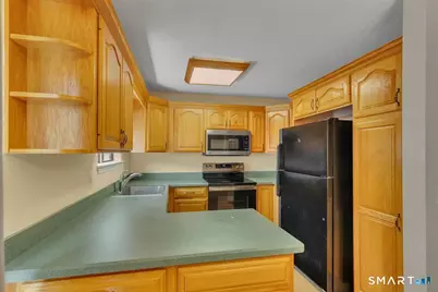 423 Churchill Drive #423, Newington, CT 06111 - Photo 9