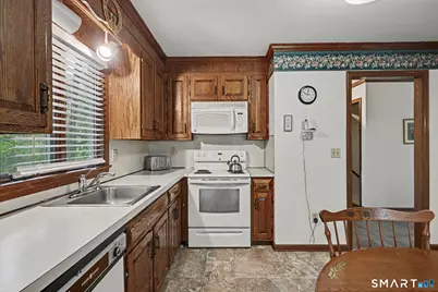 48 Green Avenue, New Canaan, CT 06840 - Photo 11