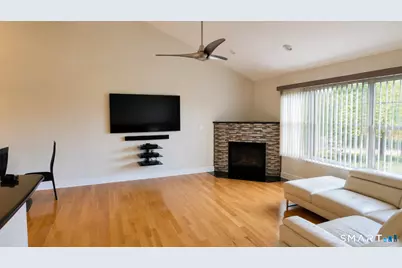 8 Hattie Lane, Milford, CT 06461 - Photo 3
