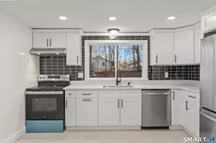 2 Burr Hl Ter, North Branford, CT 06471 - Photo 9