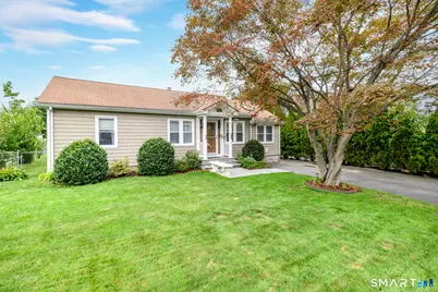 28 Sutton Drive West, Stamford, CT 06906 - Photo 3