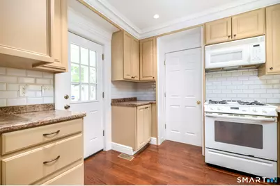 28 Sutton Drive West, Stamford, CT 06906 - Photo 17