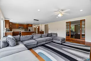 4 Lovers Ln, East Lyme, CT 06333 - Photo 9