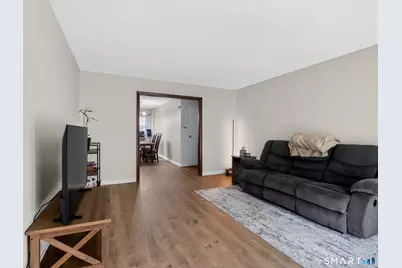 10 Bradley Circle #B10, Enfield, CT 06082 - Photo 9