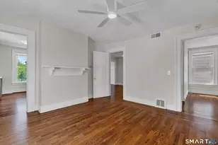 7 University Pl, New Haven, CT 06511 - Photo 23