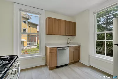 7 University Place, New Haven, CT 06511 - Photo 9